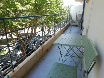 Balcon ou terrasse dans l'établissement Appartement centre Antibes bd Albert 1er