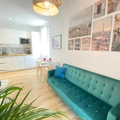06AN - Beautiful apartment in the heart of Old Antibes