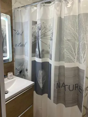Salle de bains dans l'établissement Studio CANNES PARC CROISETTE