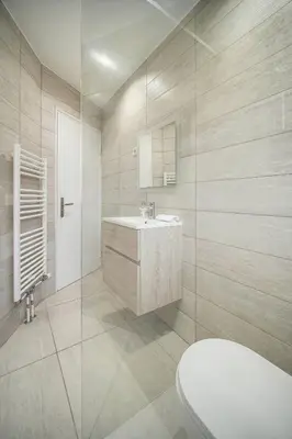 Salle de bains dans l'établissement FRGK 'Prince de Galles terrasse sur jardin'