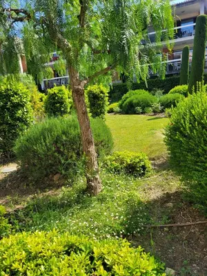Jardin de l'établissement VILLENEUVE LOUBET PLAGE- Entre NICE et CANNES