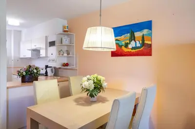 Cuisine ou kitchenette dans l'établissement Hello Côte D'Azur - 2 bedroom apartment with balcony close to the sea