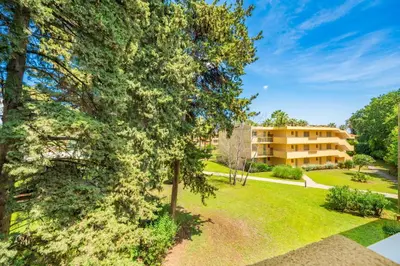 Jardin de l'établissement Hello Côte D'Azur - 2 bedroom apartment with balcony close to the sea