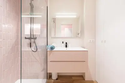 Salle de bains dans l'établissement Wilson ravissant 2 pièces 4 couchages à quelques pas des plages et commerces