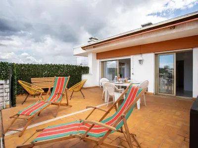 Balcon ou terrasse dans l'établissement Apartment Le Montcey by Interhome