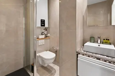 Salle de bains dans l'établissement L'Aristide - Hypercentre - Spacieux - Clim