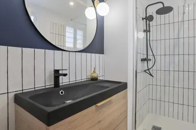 Salle de bains dans l'établissement Studio Nocturnelle - Welkeys