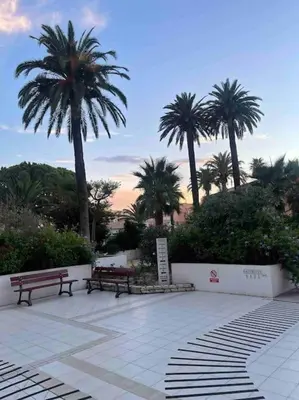Jardin de l'établissement PWS Cosy 1 bed in Golfe Juan - tennis pool & beach
