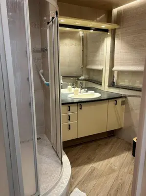 Salle de bains dans l'établissement Cannes : Appartement rénové proche plage