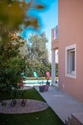 Piscine de l'établissement Villa moderne avec Piscine, proche mer ou située à proximité
