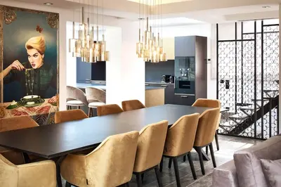 Cuisine ou kitchenette dans l'établissement A11 - Staywiz us - Villa Cap Antibes Sea View 5 BDR - AC, Rooftop Pool & Parking