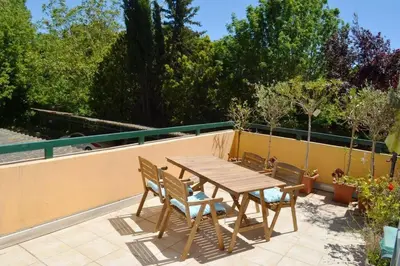 Balcon ou terrasse dans l'établissement Villeneuve Loubet Village idéal