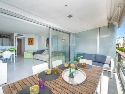 Coin salon dans l'établissement Apartment Cannes Bay-3 by Interhome