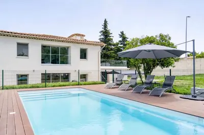 Piscine de l'établissement Villa Constance - Antibes ou située à proximité