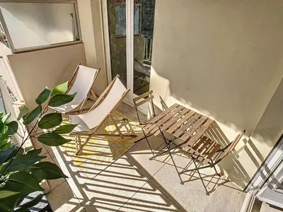 Coin salon dans l'établissement 1 bedroom Velasquez, 5 mins from Croisette 244 Cannes Riviera