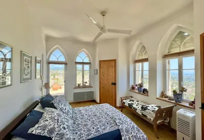 Un ou plusieurs lits dans un hébergement de l'établissement Castel Horizon - Super Cannes - 360 Degrees View