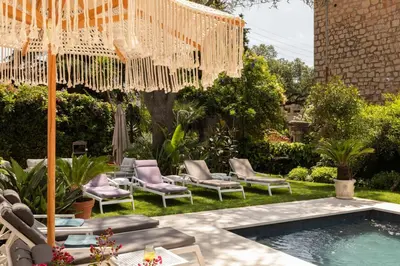 Piscine de l'établissement Luxueuse Villa 7 chambres avec piscine - Cannes ou située à proximité