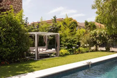 Piscine de l'établissement Luxueuse Villa 7 chambres avec piscine - Cannes ou située à proximité