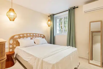 Un ou plusieurs lits dans un hébergement de l'établissement Modern Luxury Apartment 6 pax