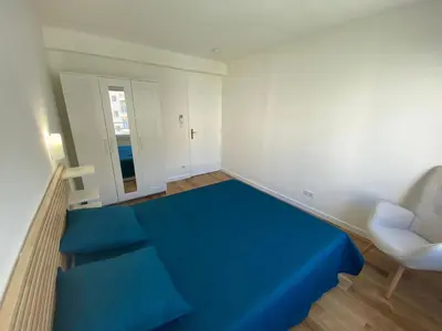 Coin salon dans l'établissement Renovated 4 room Apartment-Parking next door and Beach at 700m