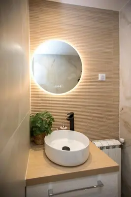 Salle de bains dans l'établissement Jungle Room Jacuzzi Privé Évasion en amoureux