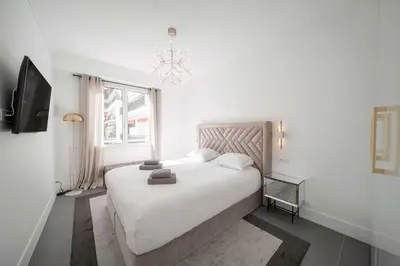 Un ou plusieurs lits dans un hébergement de l'établissement Superb 55m2 apartment - Heart of Cannes - 2BR4p