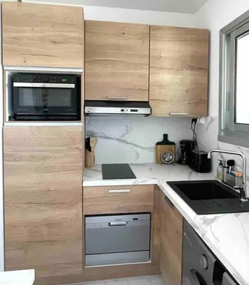 Cuisine ou kitchenette dans l'établissement STUDIO-PORT-MARINA, Parking privé, climatisé au 