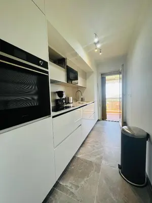 Cuisine ou kitchenette dans l'établissement Les yeux dans le bleu, Cannes Vue mer