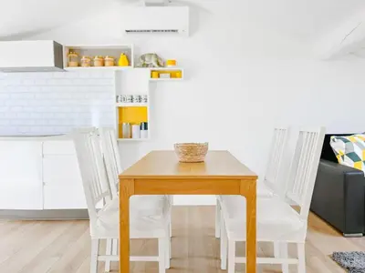 Cuisine ou kitchenette dans l'établissement Le Bardot Croisette - Proche Palais & Mer - Climatisation