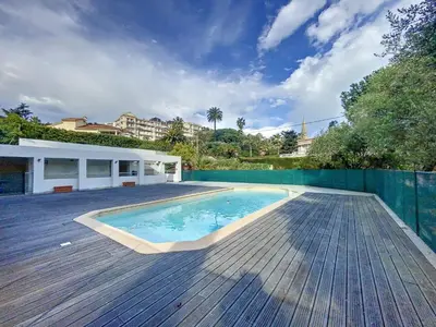Piscine de l'établissement Cannes - Basse Californie - 3 pièces ou située à proximité