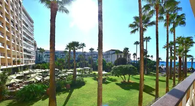 Jardin de l'établissement Studio Cannes Grand Hôtel Cormoran avec Terrrasse