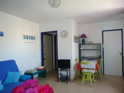 Coin salon dans l'établissement Studios à Golfe juan