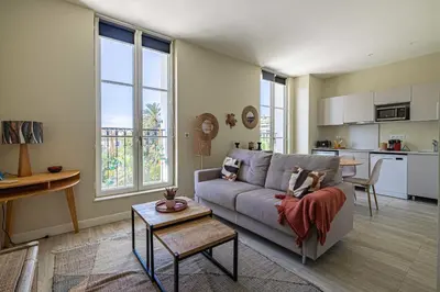 Cuisine ou kitchenette dans l'établissement Quiet and luxurious studio - Cannes Center