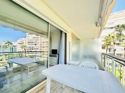 Balcon ou terrasse dans l'établissement Grand Hotel - Studio Croisette