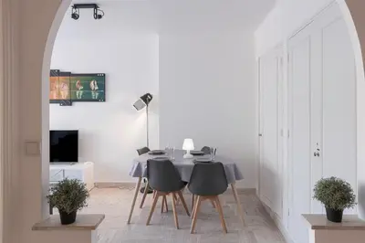 Télévision ou salle de divertissement dans l'établissement 