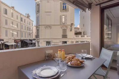 Nourriture dans l'appartement ou à proximité