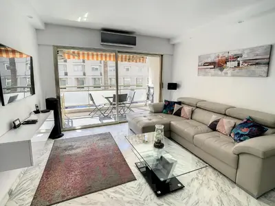 Coin salon dans l'établissement Appartements centre ville Cannes