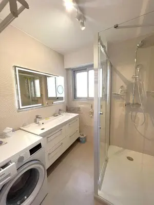 Salle de bains dans l'établissement Mimosas by Welcome to Cannes