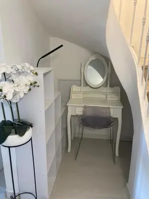 Plan de l'établissement hyper centre Antibes maison de villes 100m2 ; terrasse 20 m2