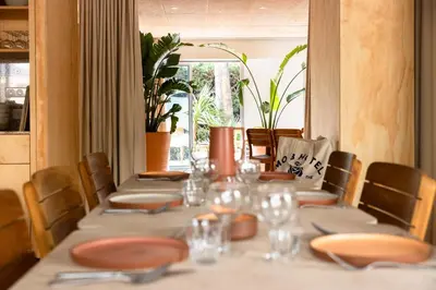 Restaurant ou autre lieu de restauration dans l'établissement MOB HOTEL Cannes