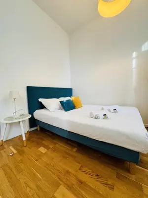 Un ou plusieurs lits dans un hébergement de l'établissement Studio chaleureux proche croisette Mimont29