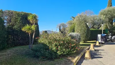 Jardin de l'établissement Charmant T2 de vacances, Antibes