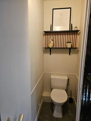 Salle de bains dans l'établissement Duplex climatisé 100m2, jardin, garage individuel clos