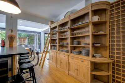 Cuisine ou kitchenette dans l'établissement Superbe appartement T5 proche du Palais et de la Croisette