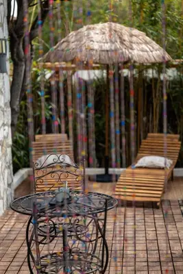 Jardin de l'établissement La Roulotte du Tzigane