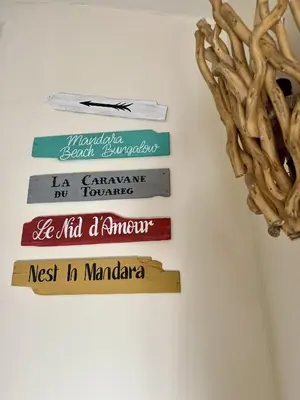 Certificat, récompense, panneau ou autre document affiché dans l'établissement Mandara Beach Bungalow
