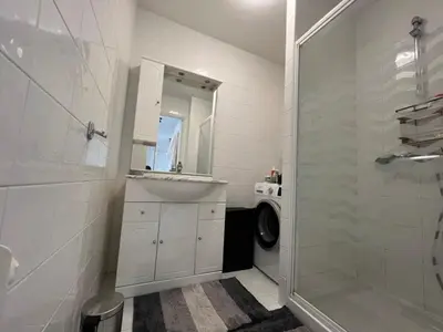 Salle de bains dans l'établissement B049-Appartement lumineux à deux pas de la Croisette