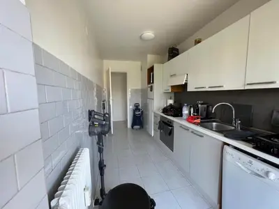 Cuisine ou kitchenette dans l'établissement B049-Appartement lumineux à deux pas de la Croisette