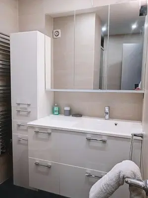 Salle de bains dans l'établissement Superbe appartement Juan-les-Pins 200m des plages