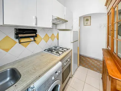 Cuisine ou kitchenette dans l'établissement Chic Cannois Proche de la Croisette